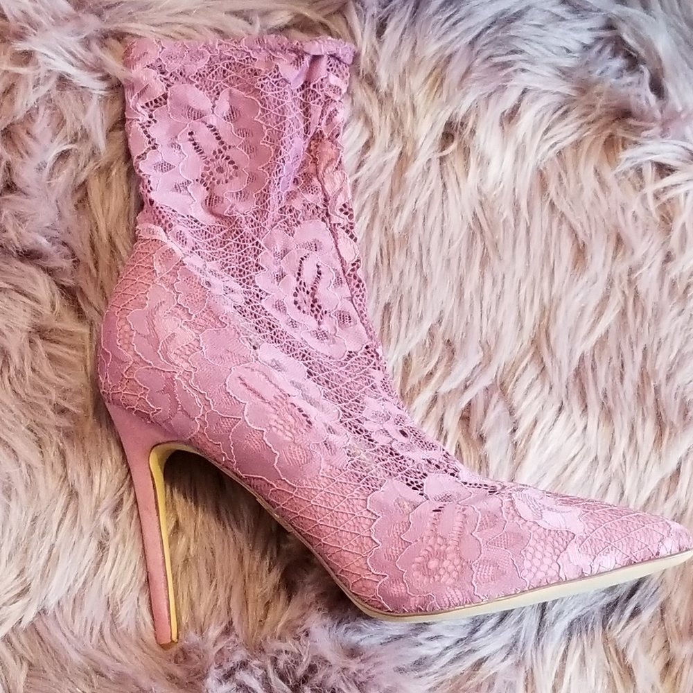 Lola Shoetique Laced Affair Booties